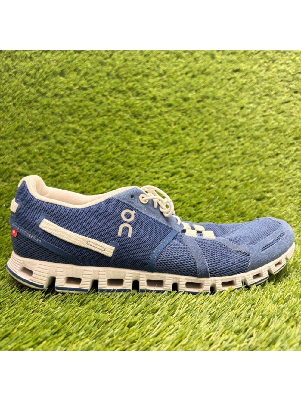 On Cloud 5 Womens Size 8.5 Blue White Athletic Running Walking Shoes Sneakers